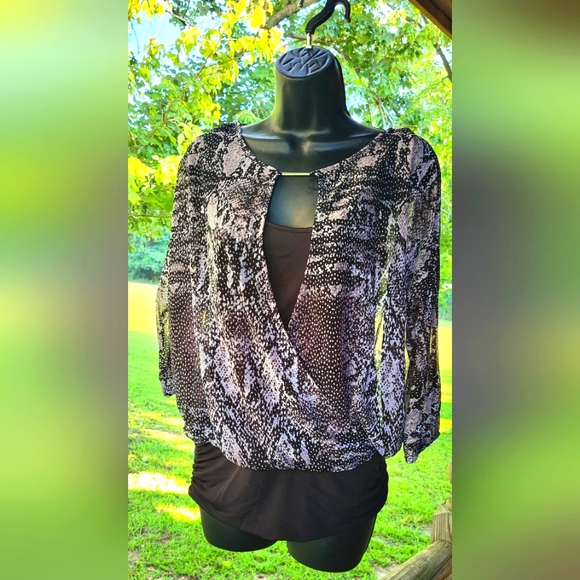 Jennifer López animal print top size Small - Picture 1 of 5